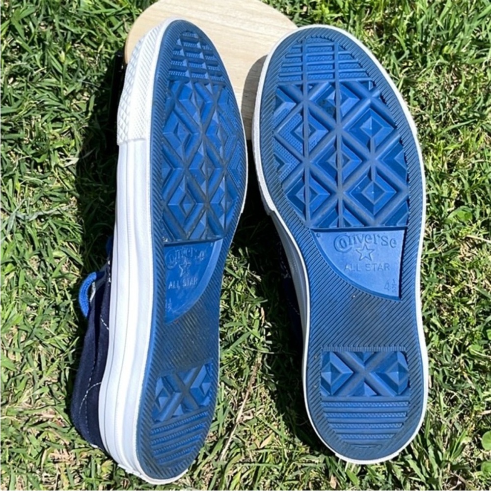 Converse - Picture 8 of 16